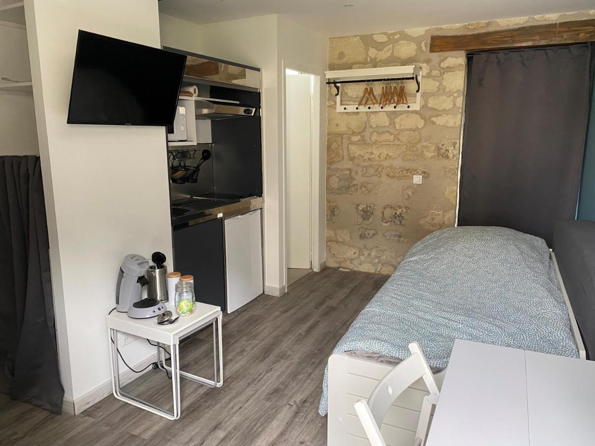 Studio Indre Climatise, La Halte De Cuze, Aux Abords De La Loire A Velo Huismes Exteriér fotografie